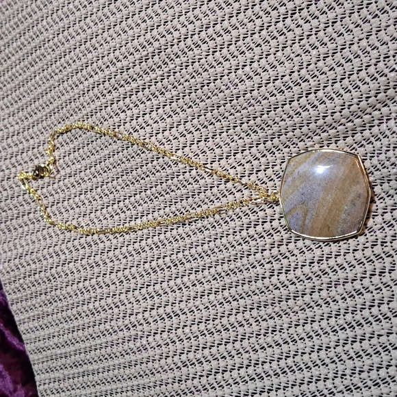 Necklace - Picture 1 of 2